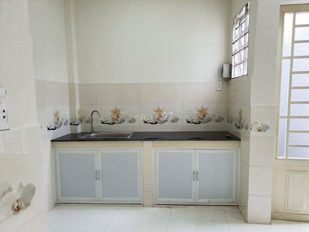Cho thuê nhà 1 lầu đường 8 Trường Thọ Thủ Đức.