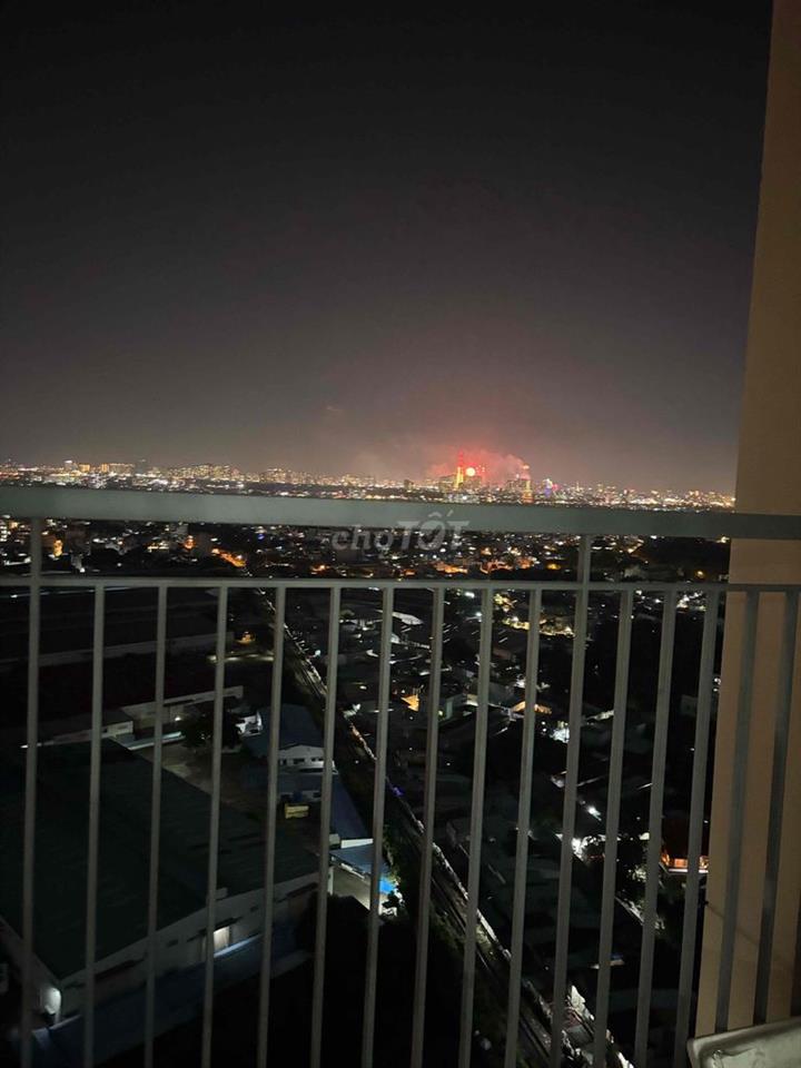 Bán căn hộ 22.22 Phú Đông Skygarden, căn góc, thoáng mát