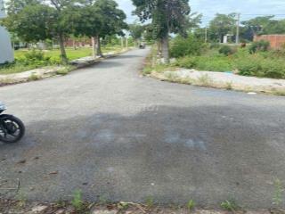 Bán Lô Đất Mặt Tiền Đức Hòa Thượng