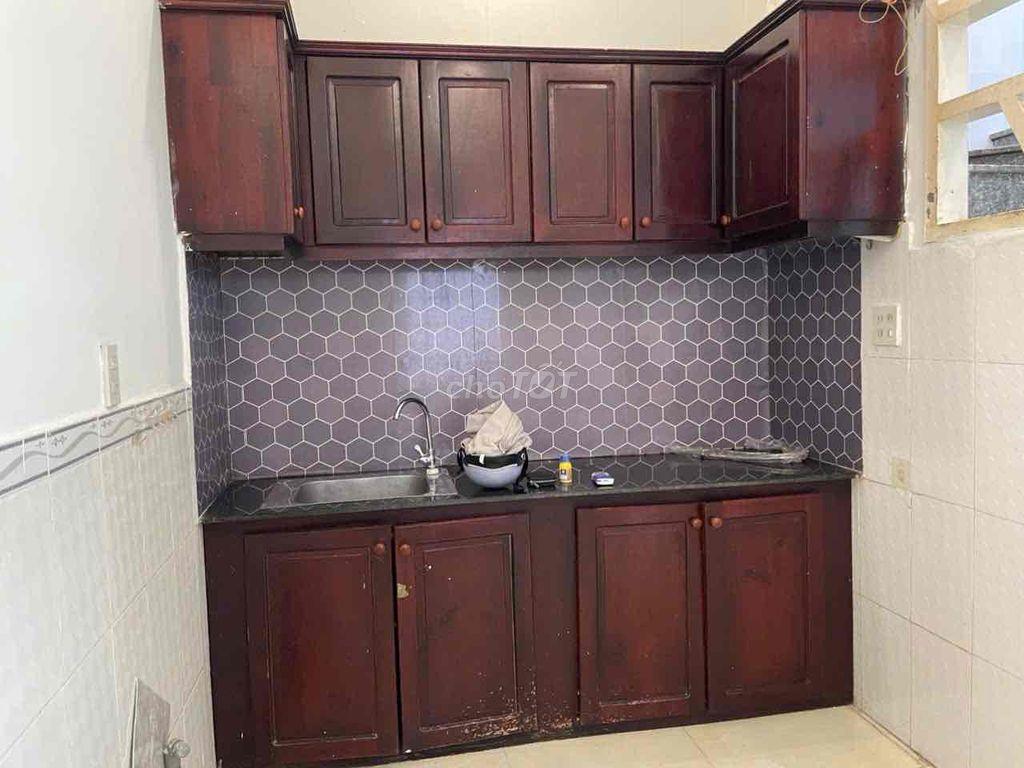 bán nhà 1 trệt 1 lầu hẻm 108/53/4 đường 30/4