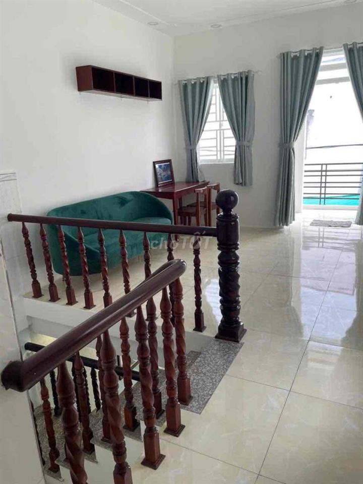 bán nhà 1 trệt 1 lầu hẻm 108/53/4 đường 30/4