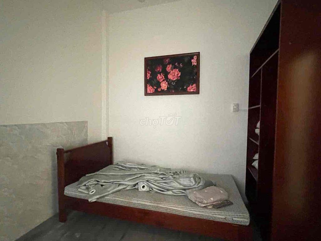 bán nhà 1 trệt 1 lầu hẻm 108/53/4 đường 30/4