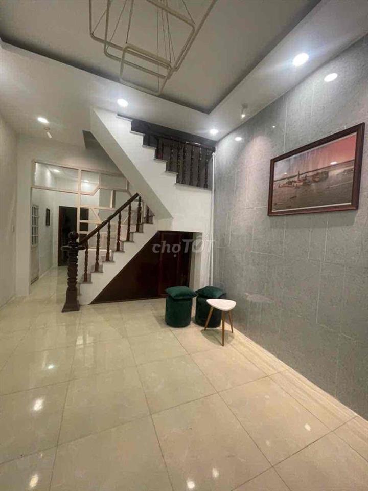 bán nhà 1 trệt 1 lầu hẻm 108/53/4 đường 30/4