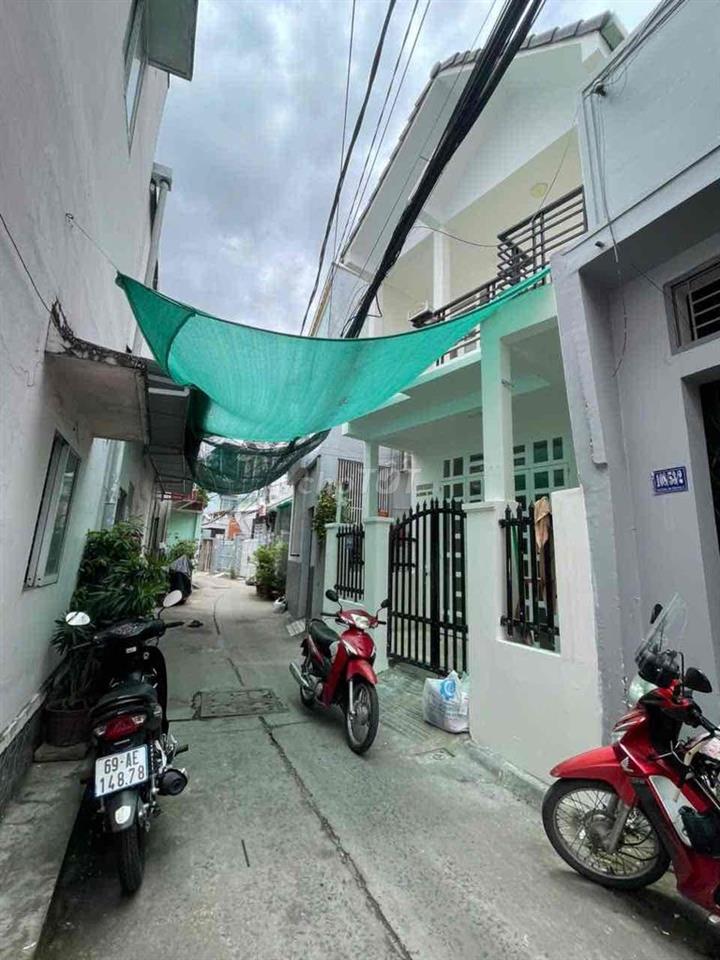 bán nhà 1 trệt 1 lầu hẻm 108/53/4 đường 30/4