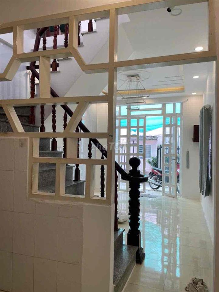 Cho thuê nhà Nguyên căn 1 trệt 1 lầu gần BVĐKTP, CTU