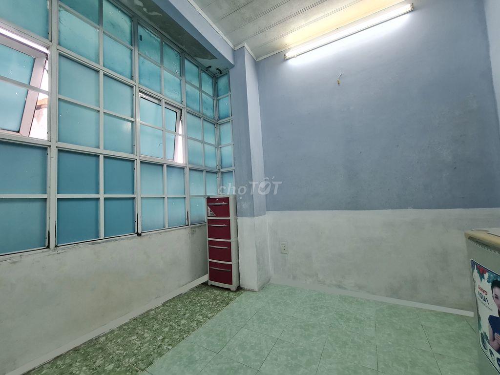 PHÒNG RIÊNG GIÁ RẺ TẠI HÀNG XANH HẺM 180-XVNT