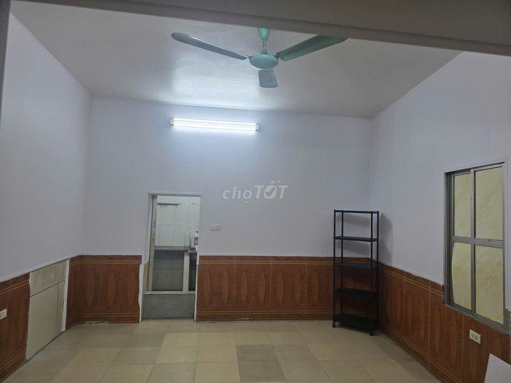 Cho Người đi làm ,Hộ gia đình thuê