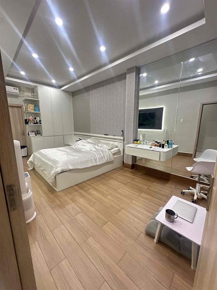 Bán nhà mới xây 90m2 đường Nguyễn Phúc Chu còn thương lượng
