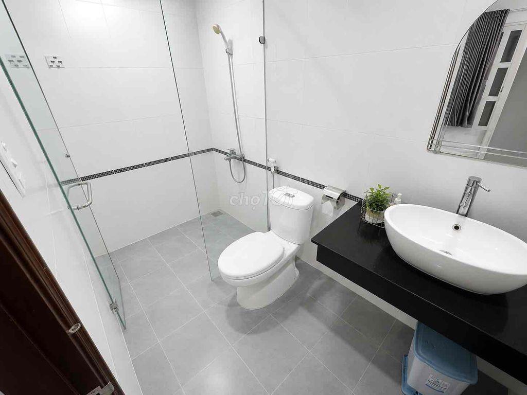 Phòng trọ D2 Nguyễn Gia Trí Bình Thạnh