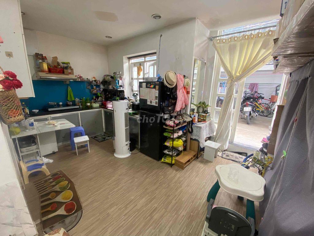 nhà đẹp ngay trung tâm bình Thạnh