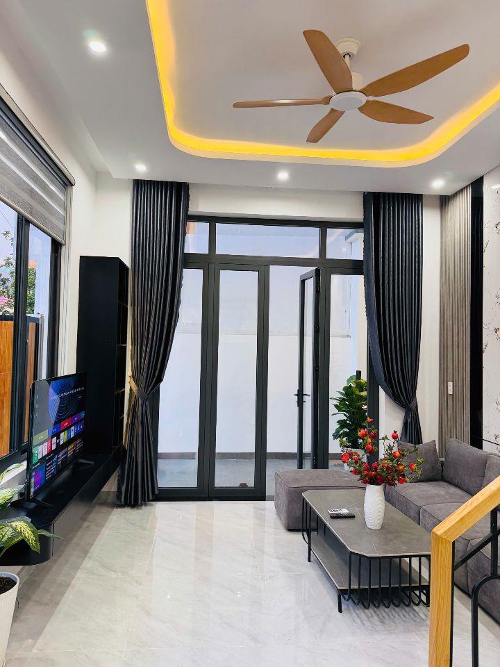 Bán Nhà Đẹp 3 Tầng - Mới 100% - Kiệt Tô Hiệu, Đà Nẵng