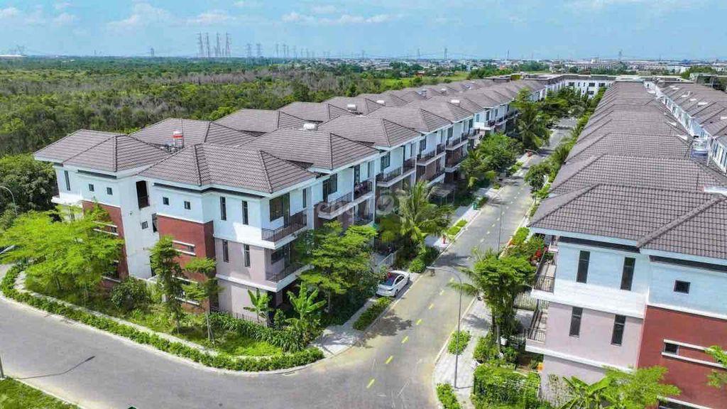 Cho thuê BT 4PN, 4WC, 90m2 tại Phúc An City, giá siêu hời 16 triệu