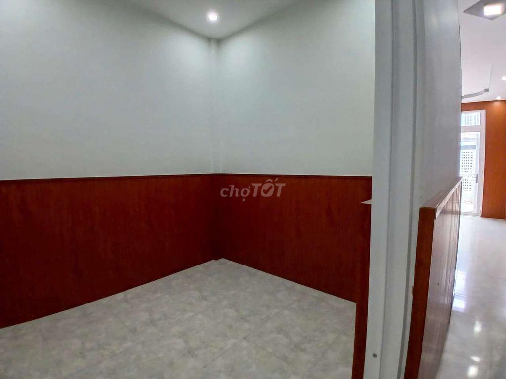 Cần Bán Căn Nhà Chính Chủ