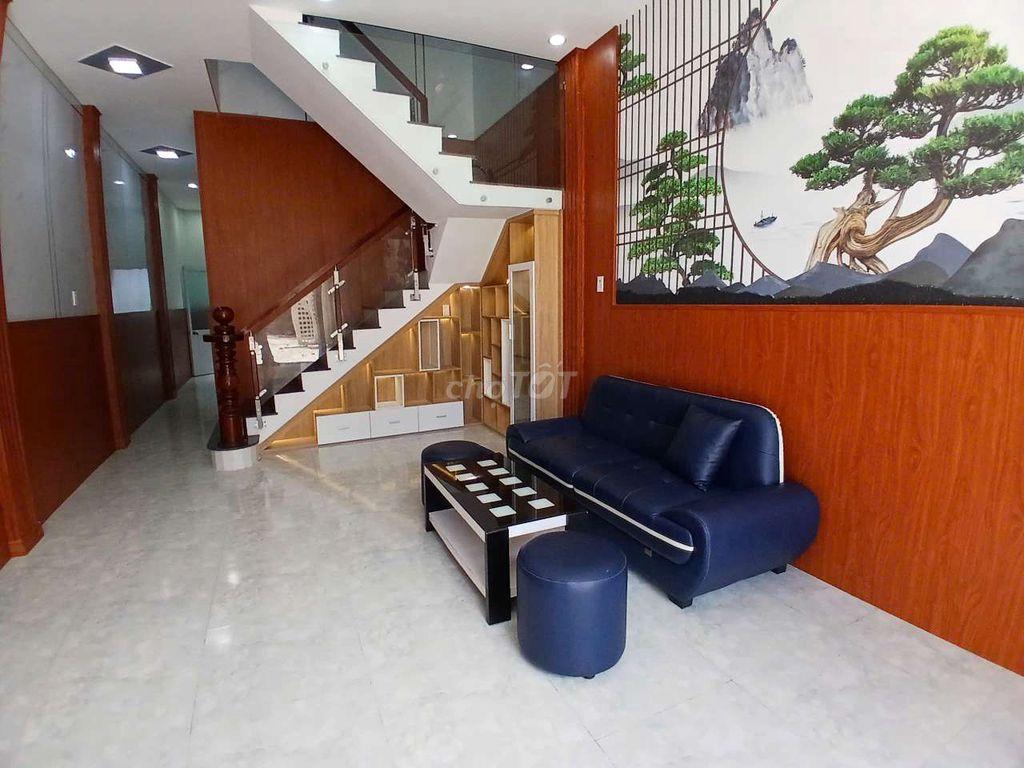 Cần Bán Căn Nhà Chính Chủ