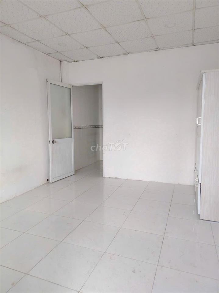 Nhà cho thuê nguyên căn - Gần chợ - Phù hợp ở gia đình - Kinh doanh