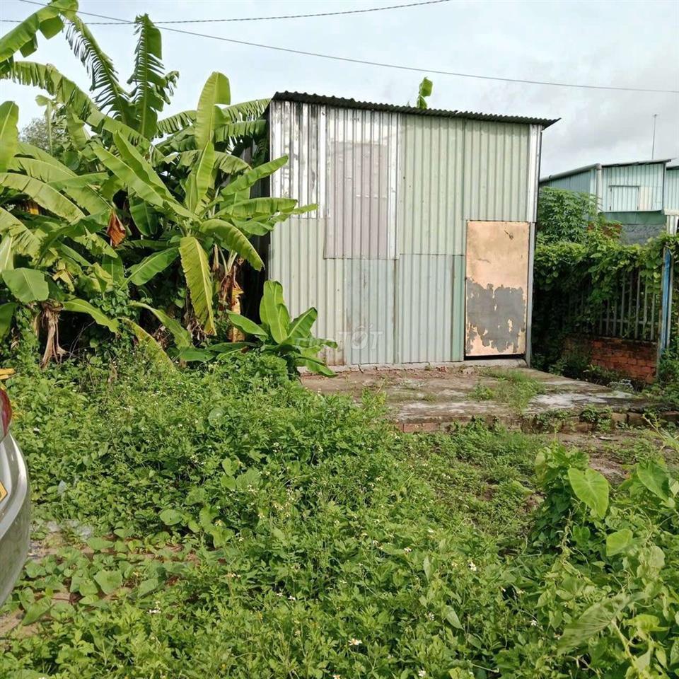 Cần tiền bán đất gấp chia tài sản.