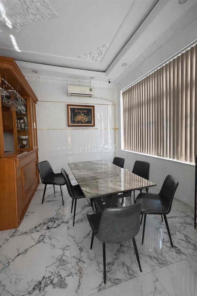 Biệt Thự Kiểu Pháp Tỉnh Lộ 10-Ngang Khủng 10x8-Hẻm Xe Tải-GIÁ 6,5 TỶ