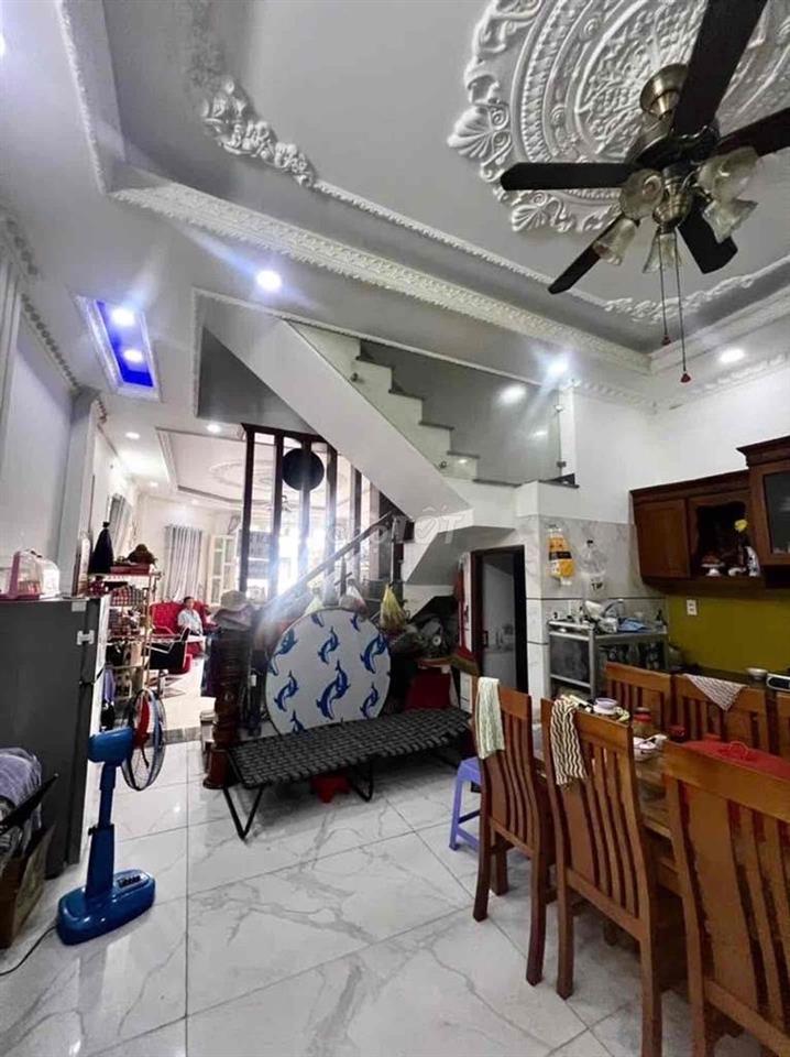 Nhà Lê Văn Quới Căn Góc Siêu Hiếm - Ngang Lớn 5,5m - Giá Nhỉnh 6 Tỷ