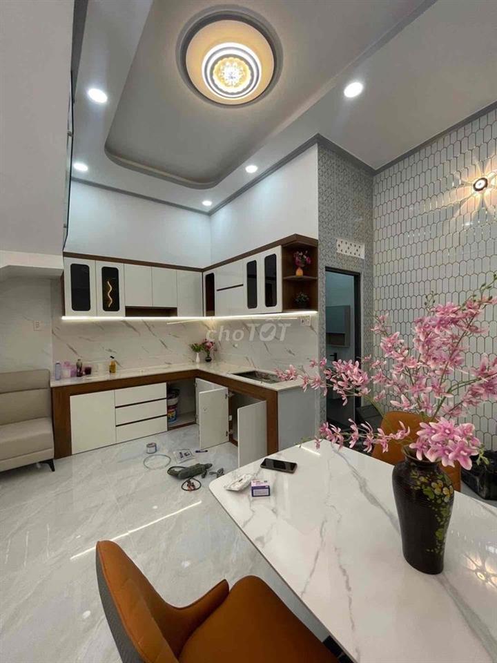 Nhà Mới 3 Tầng Bùi Tư Toàn - Ngang 4,8m Hẻm 10m - Giá Nhỉnh 5 Tỷ