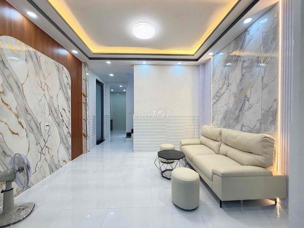 Ngang 5,3x11 - Giá 4Tỷ45 - Hẻm Xe Hơi Ngay Ngã Tư Bốn Xã Hương Lộ 2