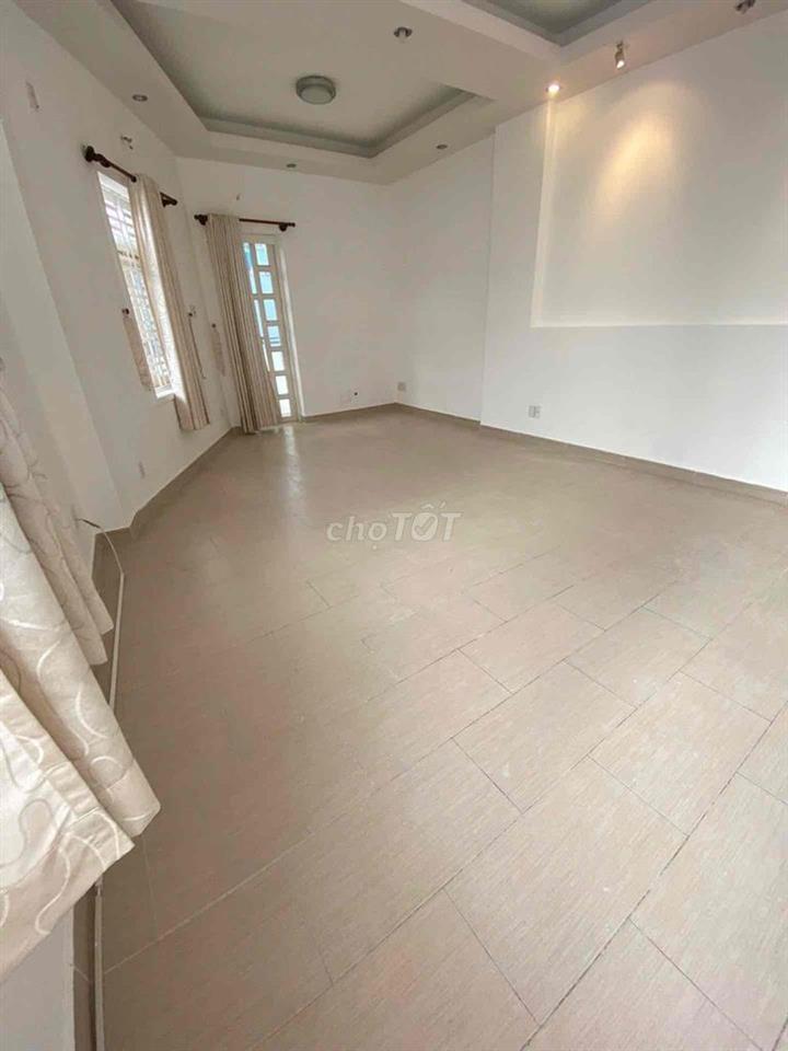 Nhà Ngay Tỉnh Lộ 10 Ngay Tên Lửa - DT 5x15 - Giá 4,65 Tỷ