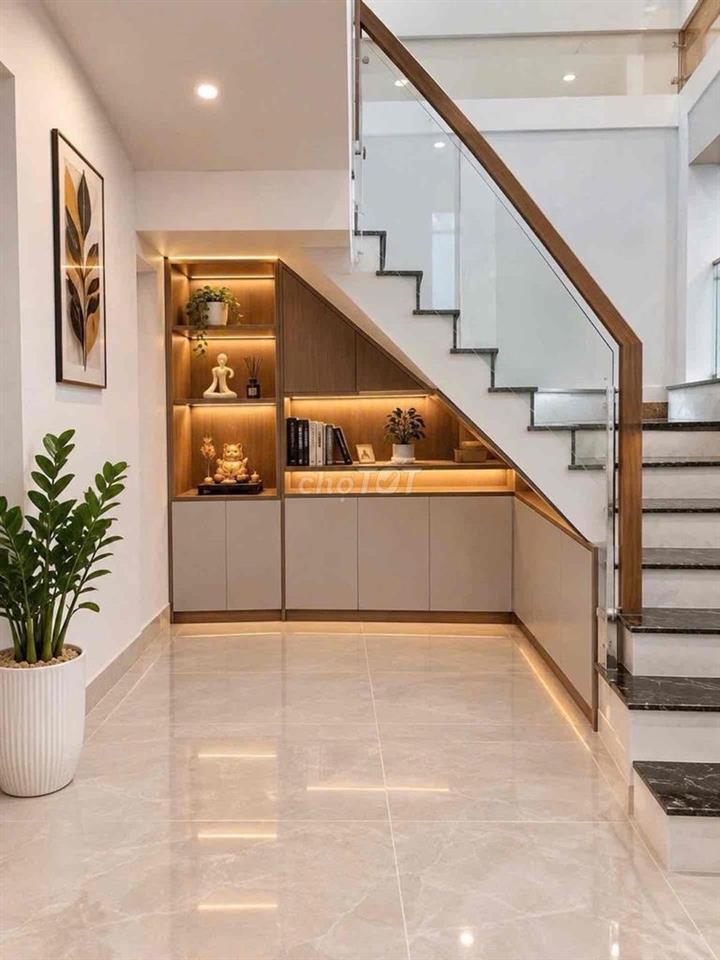 Nhà Ngay Tỉnh Lộ 10 Kế Tên Lửa - Ngang 5,5m - Giá 4,35 Tỷ