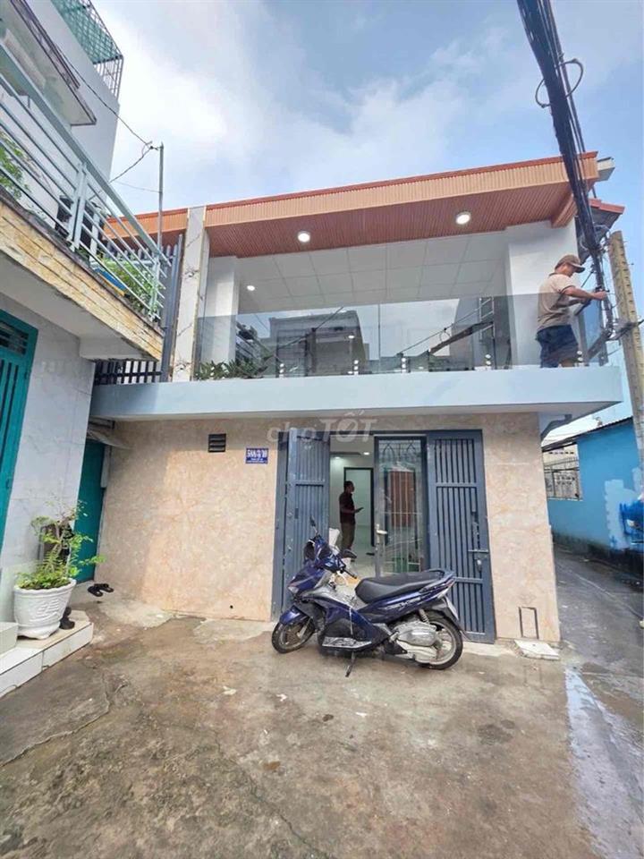 Nhà Ngay Tỉnh Lộ 10 Kế Tên Lửa - Ngang 5,5m - Giá 4,35 Tỷ
