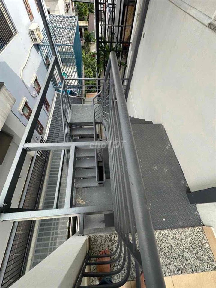 Biệt Thự Tên Lửa 200m2 Dối Diện Aeon Bình Tân | 28 Tỷ | DT 10m x 20m