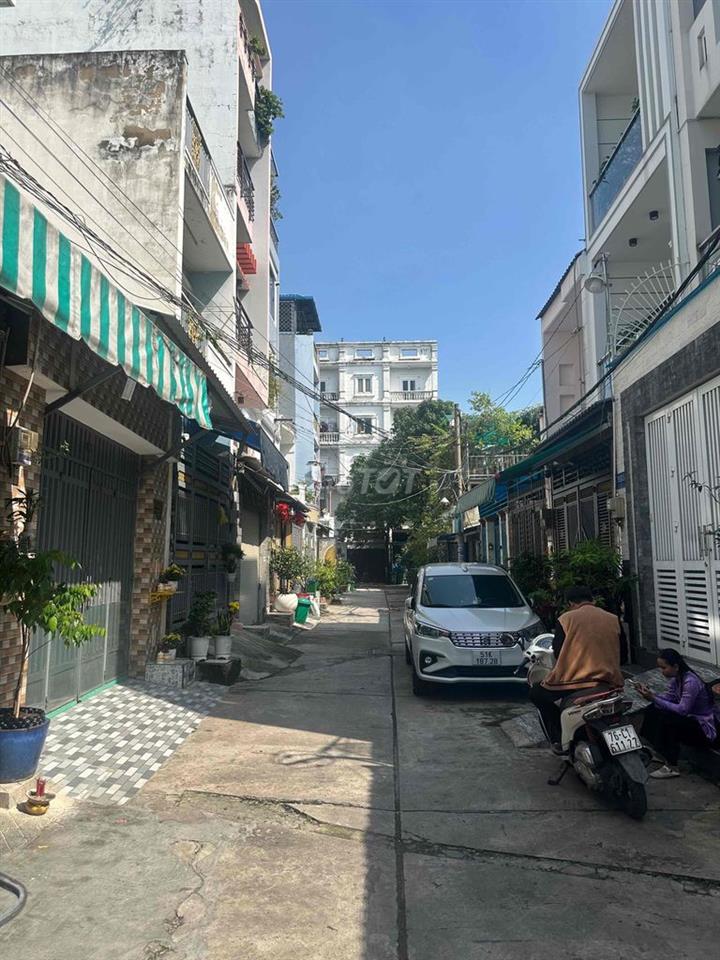 Nhà Hương Lộ 2 DT 72m2 | Giá 4 Tỷ Nhỉnh | Hẻm 8m Xe Hơi Nằm Nhà