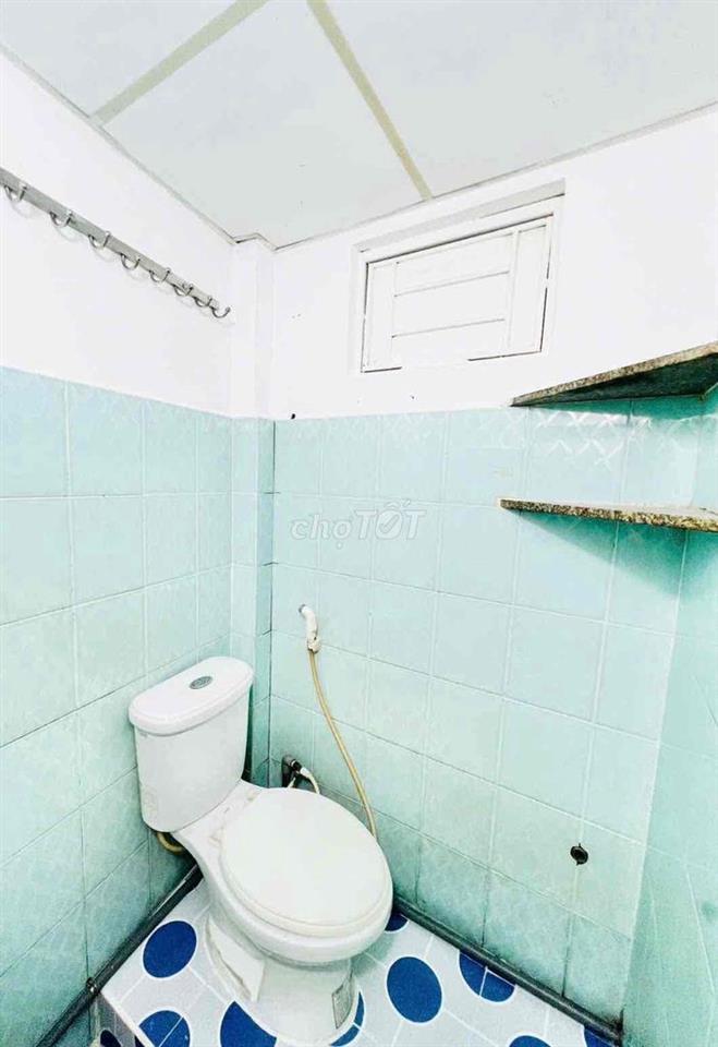 nhà nguyên căn 7/2 chiến lược - 6 triệu /tháng