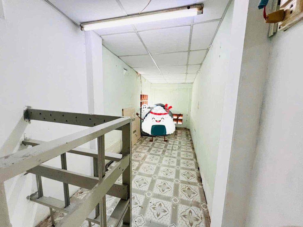 nhà nguyên căn 7/2 chiến lược - 6 triệu /tháng