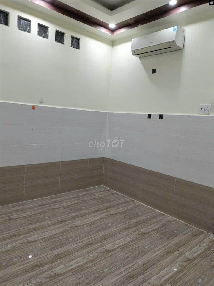 Phòng mới ngay tên lửa, WC riêng, có thay máy, khóa vân tay