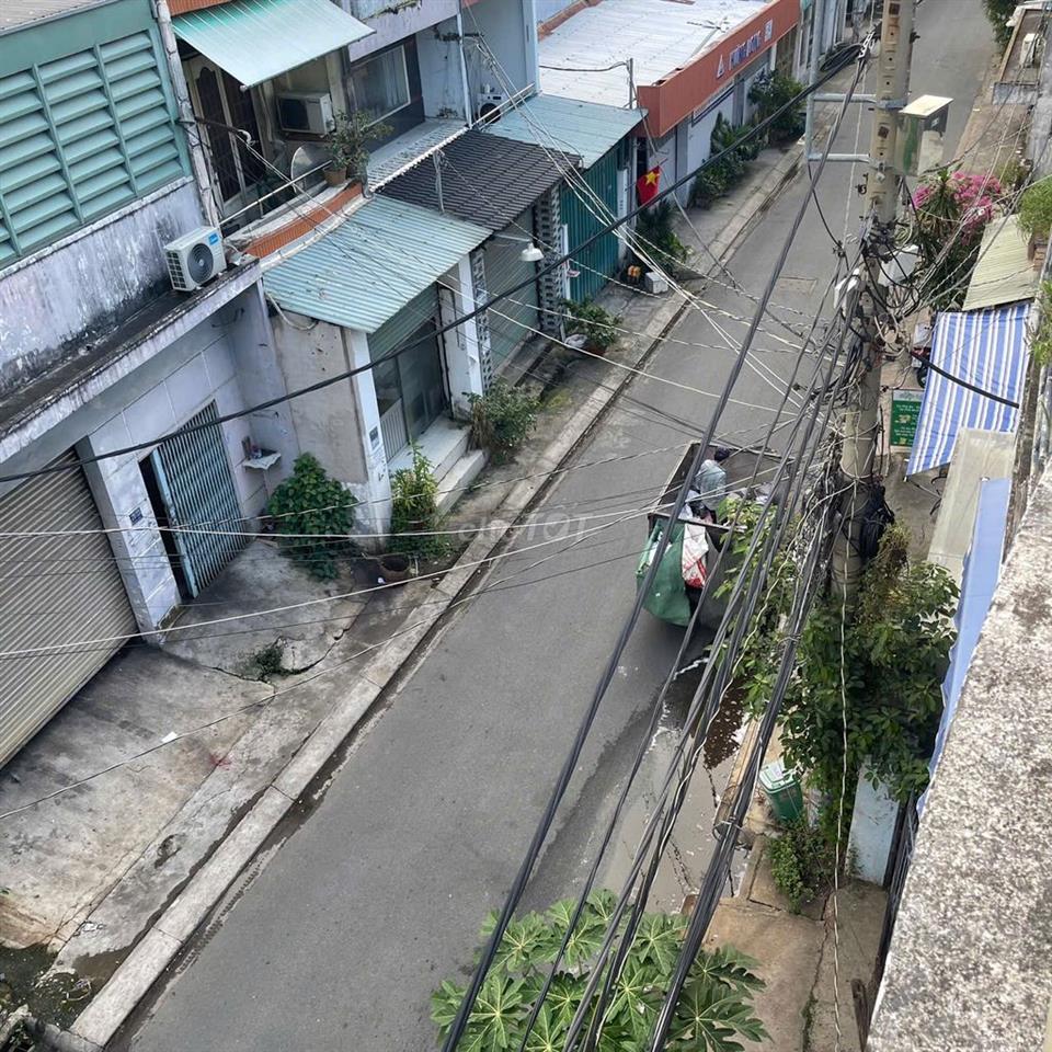 Phòng trọ cho thuê 79 phan anh, có gác , có ban công thoáng mát