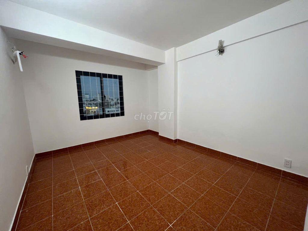 C/c Miếu Nổi- Vũ Huy Tấn căn 58m2- 2p ngủ, NTCB giá 10tr/tháng