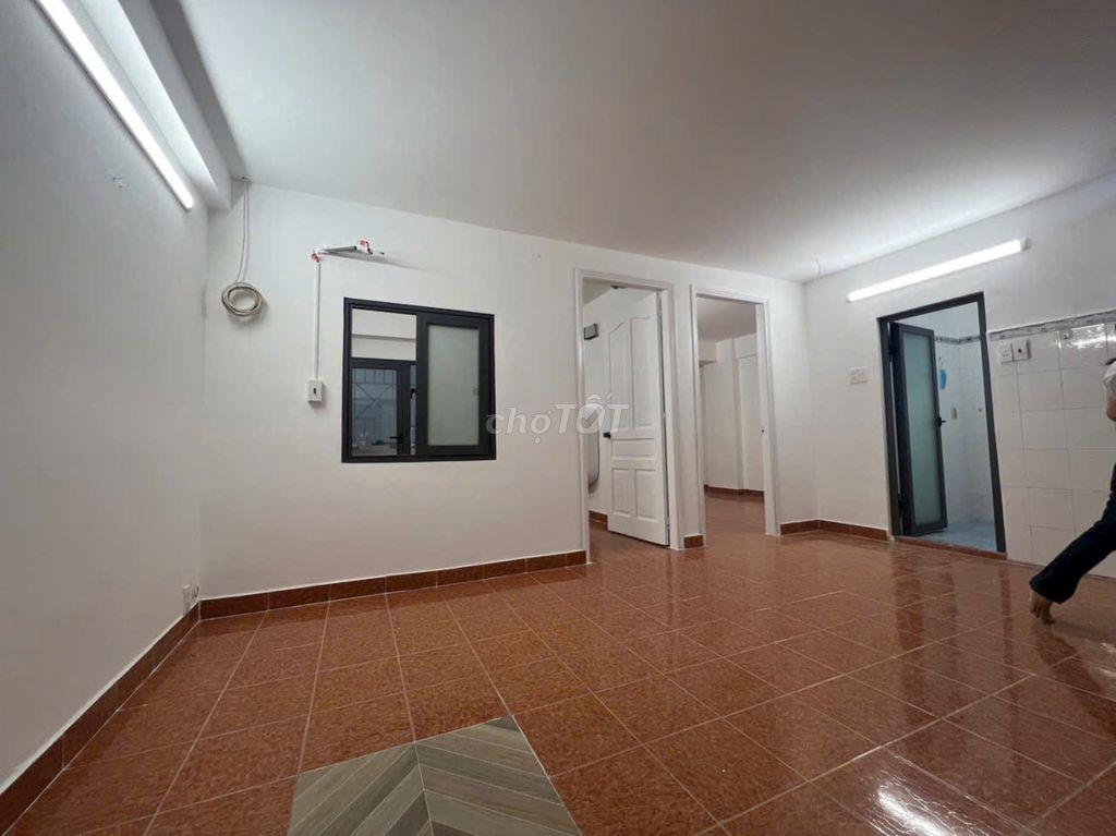 C/c Miếu Nổi- Vũ Huy Tấn căn 58m2- 2p ngủ, NTCB giá 10tr/tháng