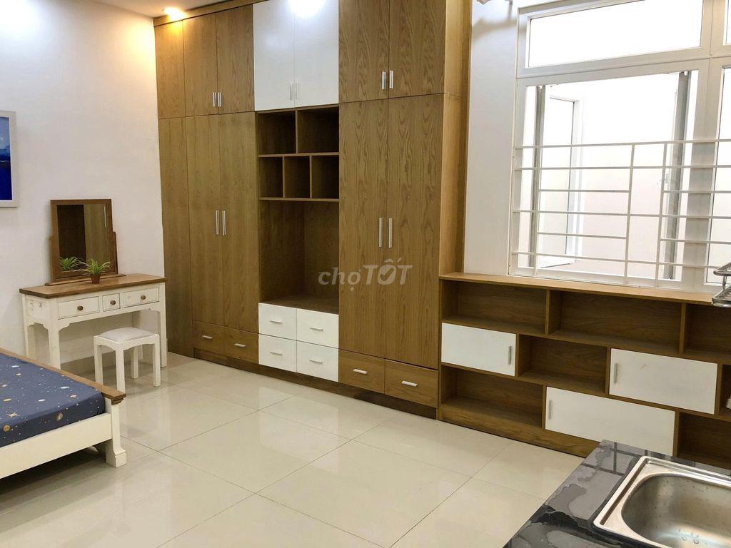 CHDV CHÍNH CHỦ MỚI ĐẸP ĐƯỜNG RỘNG THOÁNG AN NINH CÓ BAN CÔNG