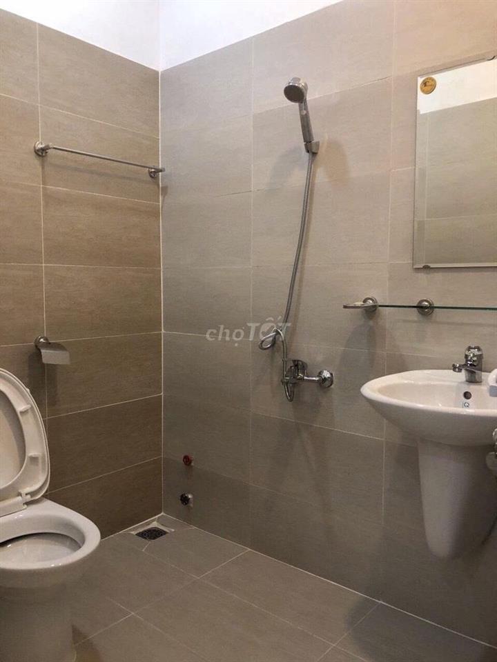 CHDV CHÍNH CHỦ MỚI ĐẸP ĐƯỜNG RỘNG THOÁNG AN NINH CÓ BAN CÔNG