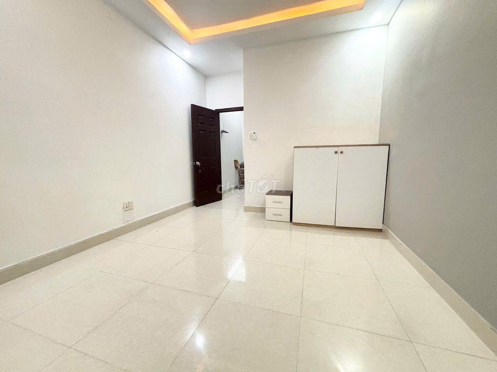 CHDV full nội thất 5tr5 ngay Hàng Xanh