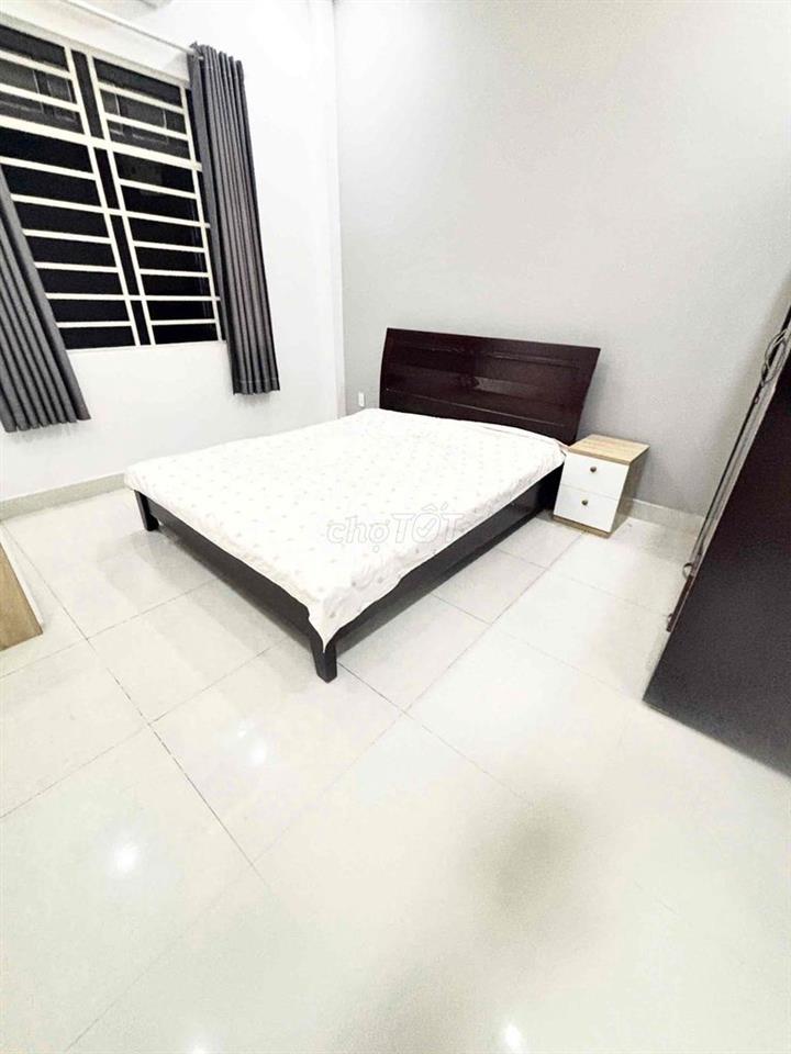 CHDV full nội thất 5tr ngay Hàng Xanh