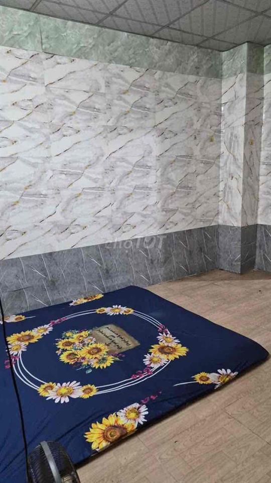 Cho thuê phòng trọ mặt tiền đường XVNT