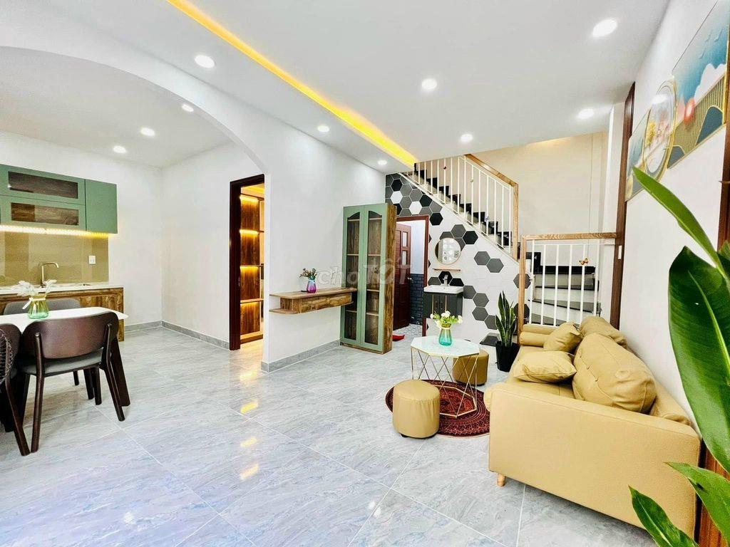 HÀNG HIẾM ĐỐI DIỆN BV NGUYỄN TUÂN NGUYỄN THÁI SƠN 36M HẺM 5M SHR