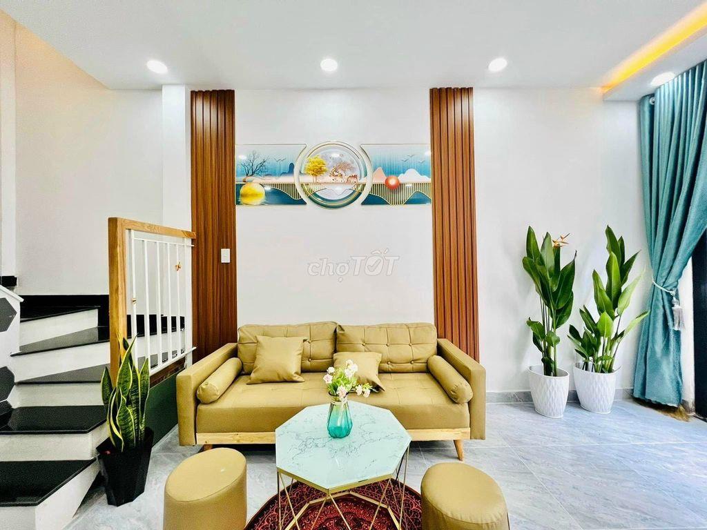 HÀNG HIẾM ĐỐI DIỆN BV NGUYỄN TUÂN NGUYỄN THÁI SƠN 36M HẺM 5M SHR