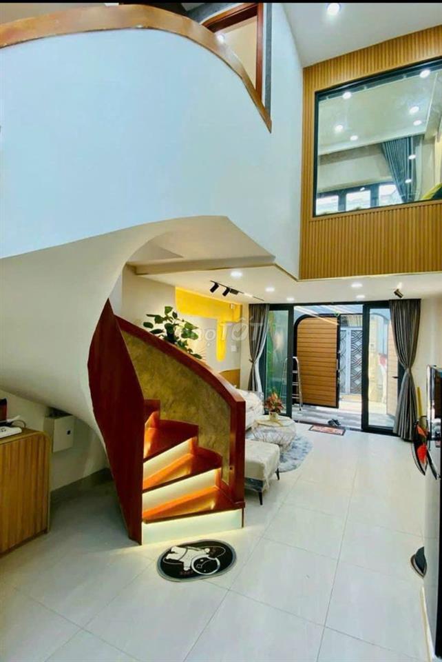 NHÀ ĐẸP VÀO Ở NGAY LÊ ĐỨC THỌ P GÒ VÂP 40M HẺM XE HƠI TẬN CỬA SHR
