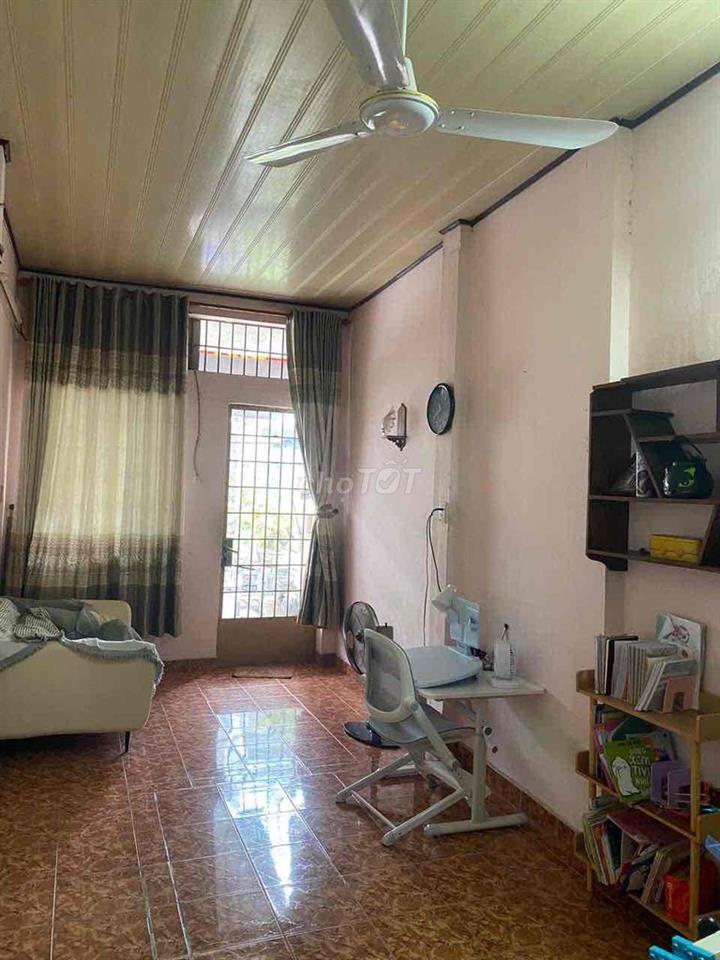 CHO THUÊ HOẶC BÁN NHÀ NGUYÊN CĂN GẦN SÂN BAY – ĐẦU ĐƯỜNG PHẠM VĂN ĐỒNG