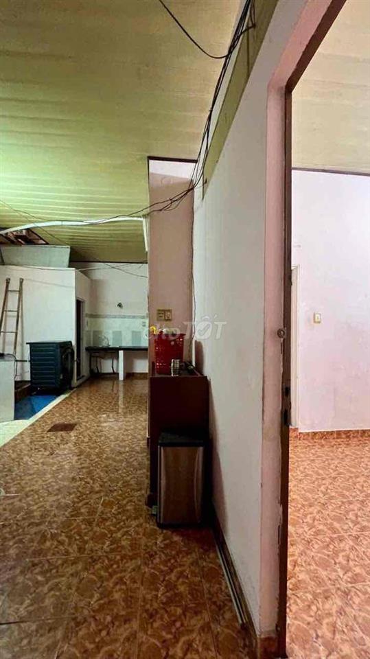 CHO THUÊ HOẶC BÁN NHÀ NGUYÊN CĂN GẦN SÂN BAY – ĐẦU ĐƯỜNG PHẠM VĂN ĐỒNG