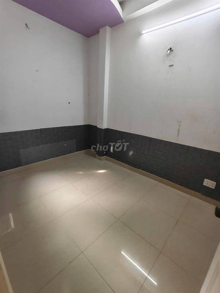 CẦN TÌM 1 BẠN Ở CHUNG NHÀ NGUYÊN CĂN