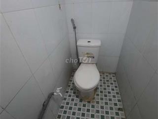 256/1 Dương Quảng Hàm Cách DH công nghiệp 1km, dh văn lang 1.8km.