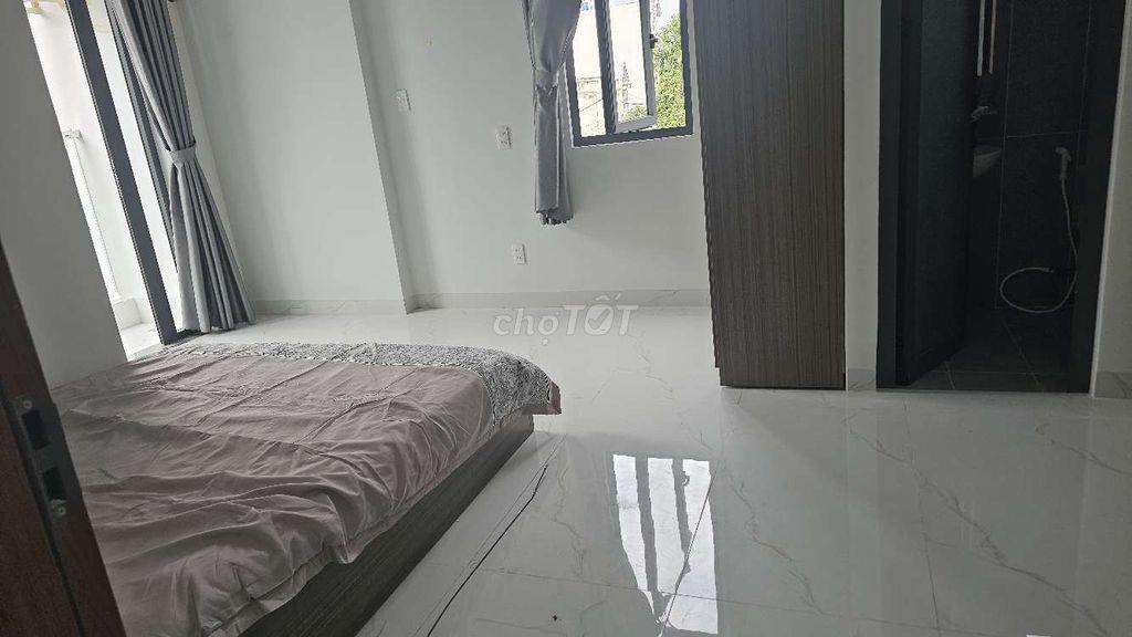 cho thuê studio mới 100% có ban công gần phần mềm quang trung