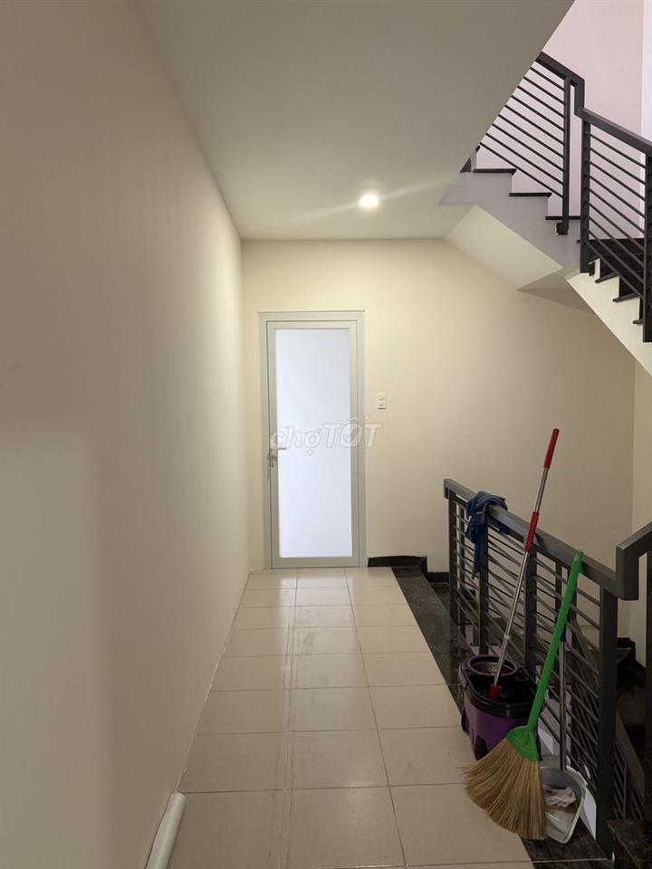 CHO THUÊ PHÒNG TRỌ 20m² – FULL NỘI THẤT – KHU DÂN CƯ THE STAR VILLAGE,