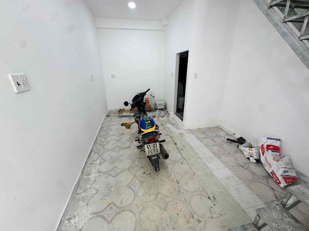 🔥 CHÍNH CHỦ CHO THUÊ NHÀ NGUYÊN CĂN – 1 TRỆT 1 LẦU NGAY PHAN XÍCH LONG